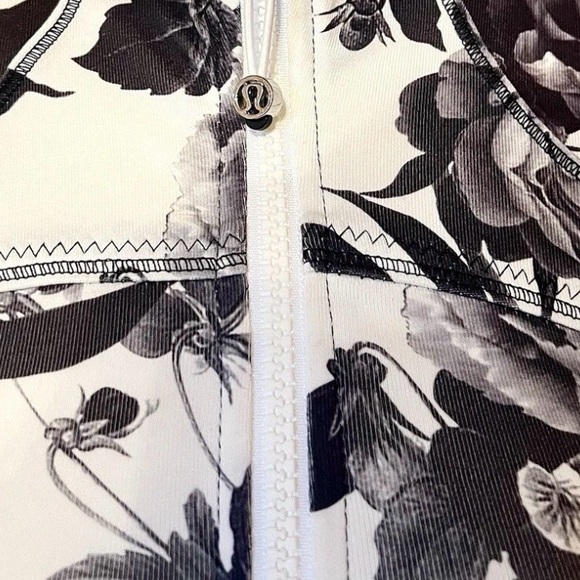 Lululemon Rare Floral Jacket & Crop Leggings Set Black White Size 6 Athleisure - Picture 9 of 12